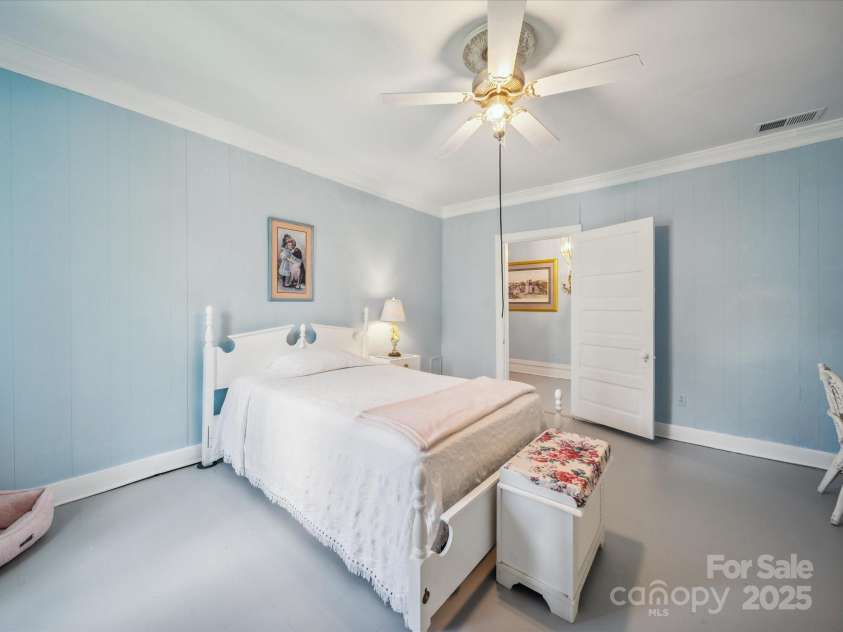 408 Ellis Street, Salisbury, NC 28144.  MLS# CAR4265701, YatesRealty ID 21228. 