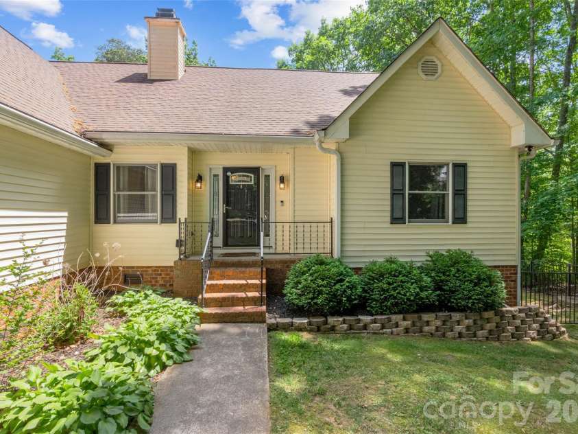 6230 Winds Court, Clover, SC 29710.  MLS# CAR4379497, YatesRealty ID 21229. 