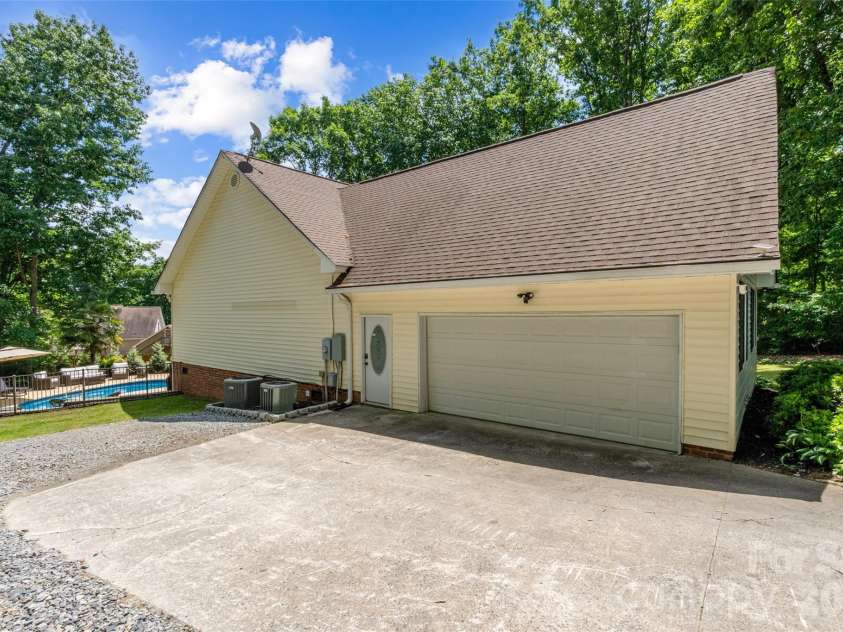 6230 Winds Court, Clover, SC 29710.  MLS# CAR4379497, YatesRealty ID 21229. 