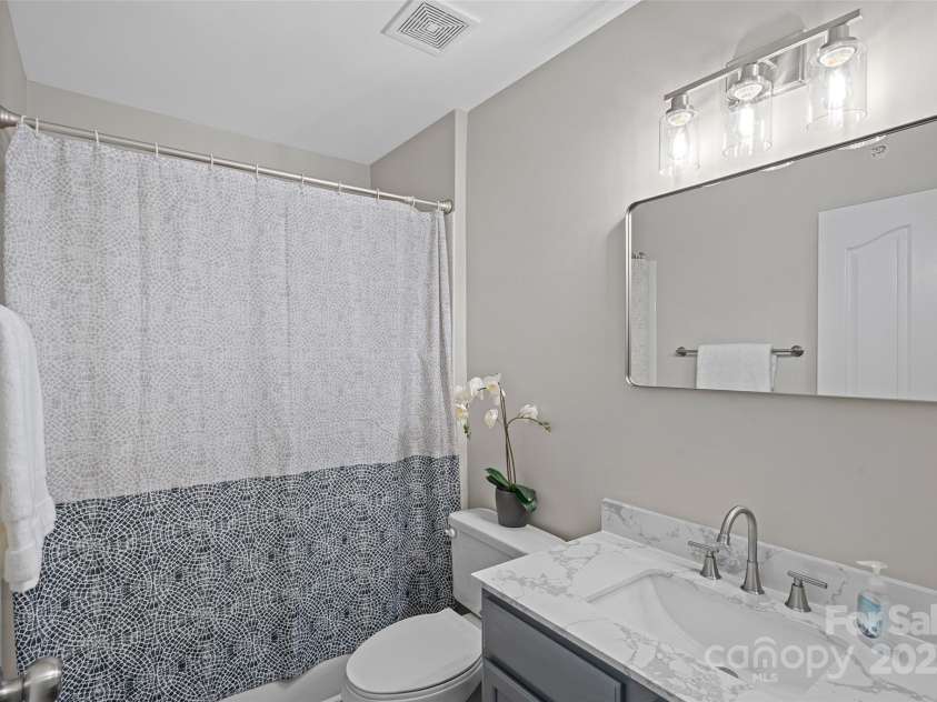 17178 Red Feather Drive, Charlotte, NC 28277.  MLS# CAR4304974, YatesRealty ID 2123. 