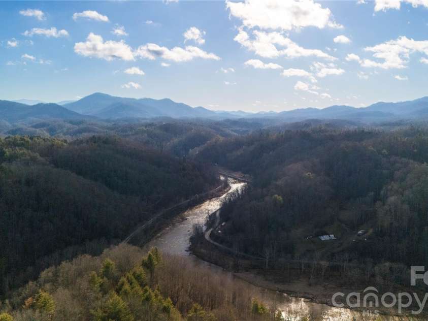 722 Union Hill Ridge Road, Green Mountain, NC 28740.  MLS# CAR4337294, YatesRealty ID 2123. 
