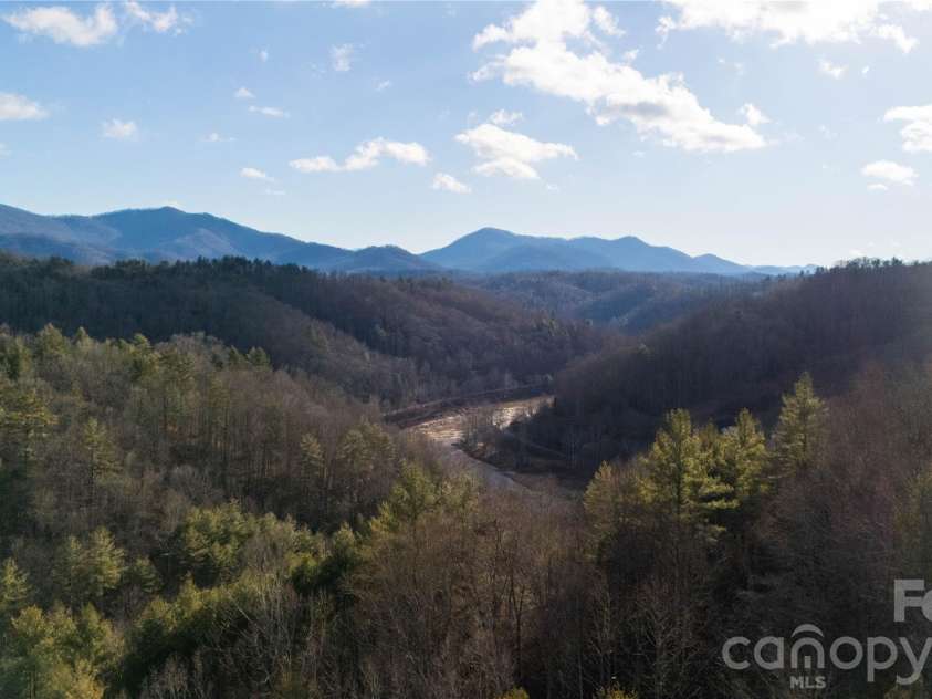 722 Union Hill Ridge Road, Green Mountain, NC 28740.  MLS# CAR4337294, YatesRealty ID 2123. 