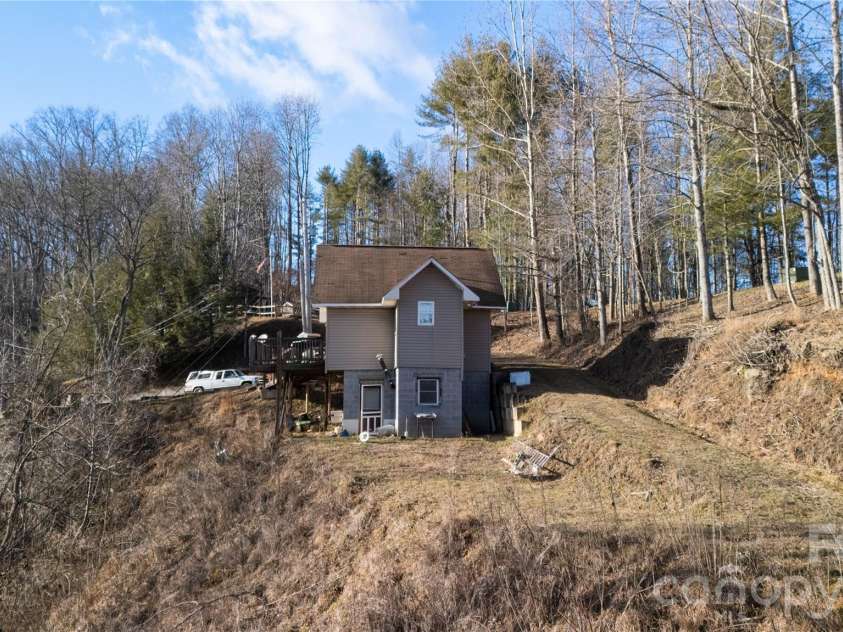 722 Union Hill Ridge Road, Green Mountain, NC 28740.  MLS# CAR4337294, YatesRealty ID 2123. 