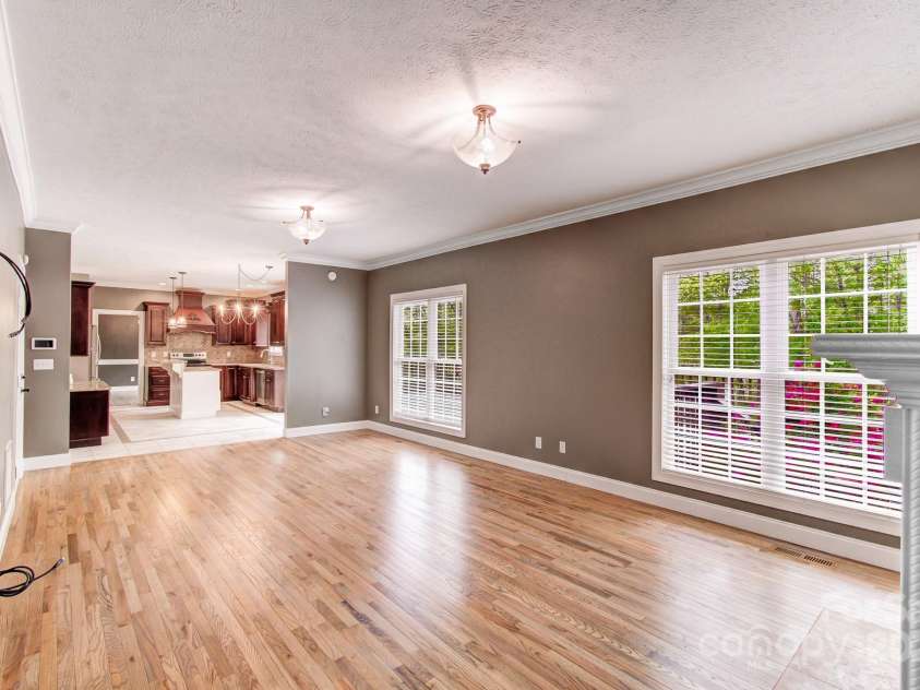 208 Bragg Court, Hendersonville, NC 28792.  MLS# CAR4253519, YatesRealty ID 21230. 