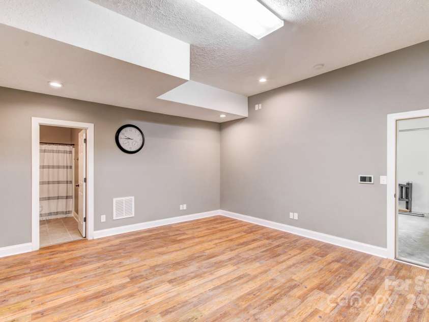 208 Bragg Court, Hendersonville, NC 28792.  MLS# CAR4253519, YatesRealty ID 21230. 