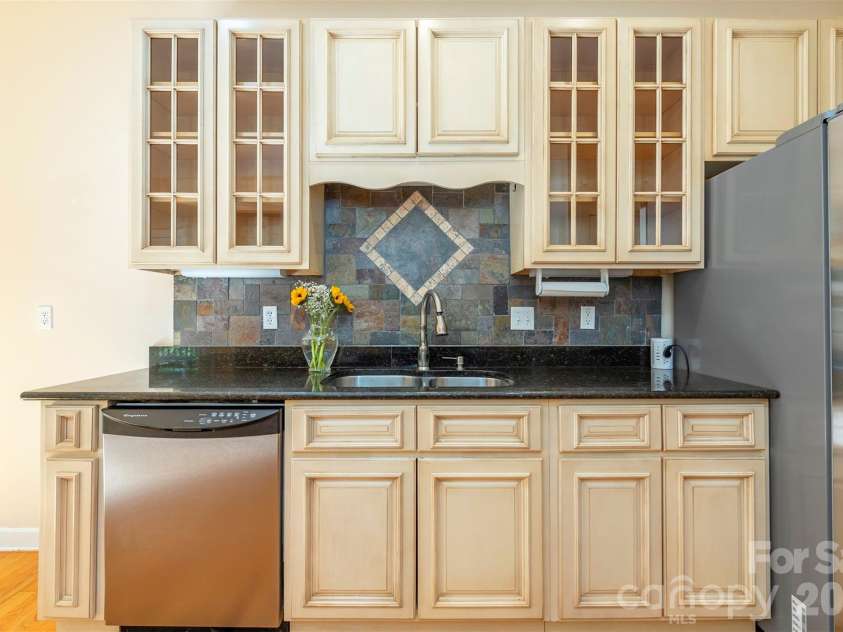 75 Noble Road, Fairview, NC 28730.  MLS# CAR4351168, YatesRealty ID 21230. 