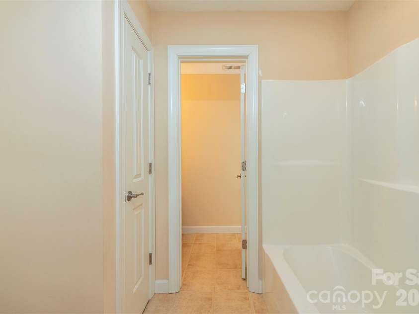 75 Noble Road, Fairview, NC 28730.  MLS# CAR4351168, YatesRealty ID 21230. Jack & Jill Bathroom