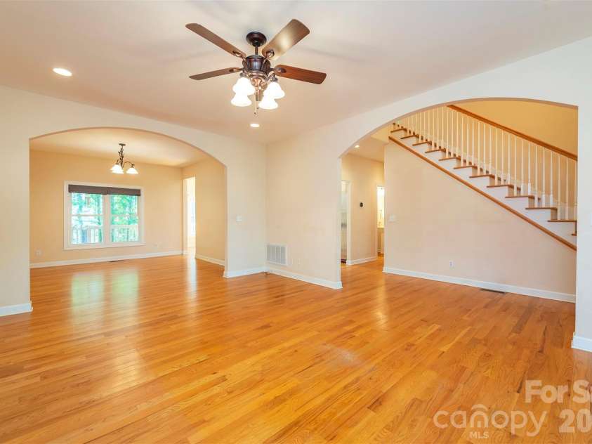 75 Noble Road, Fairview, NC 28730.  MLS# CAR4351168, YatesRealty ID 21230. Open Concept livingroom & dining room