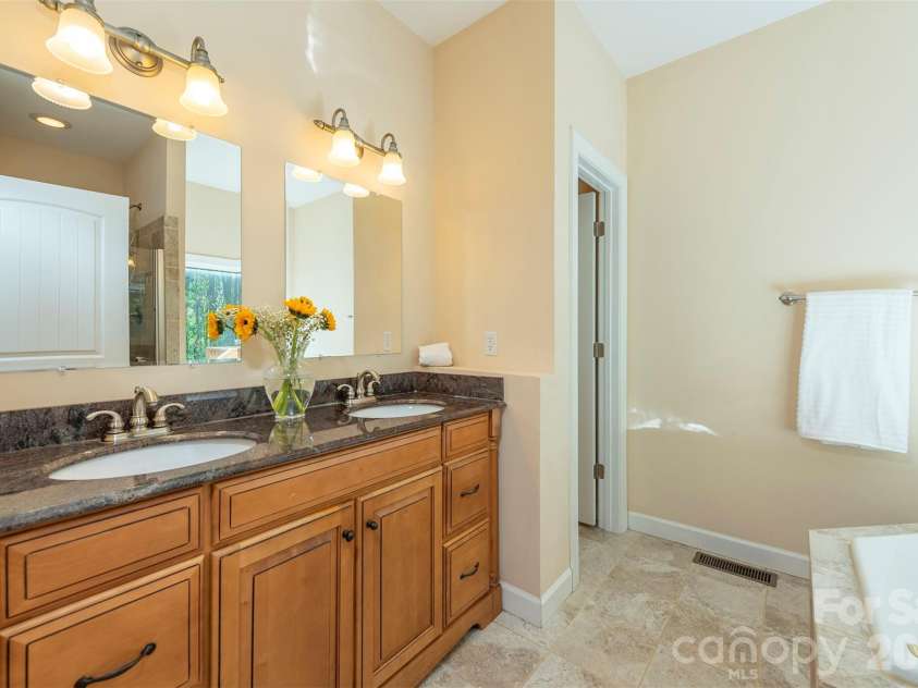 75 Noble Road, Fairview, NC 28730.  MLS# CAR4351168, YatesRealty ID 21230. Primary Bathroom