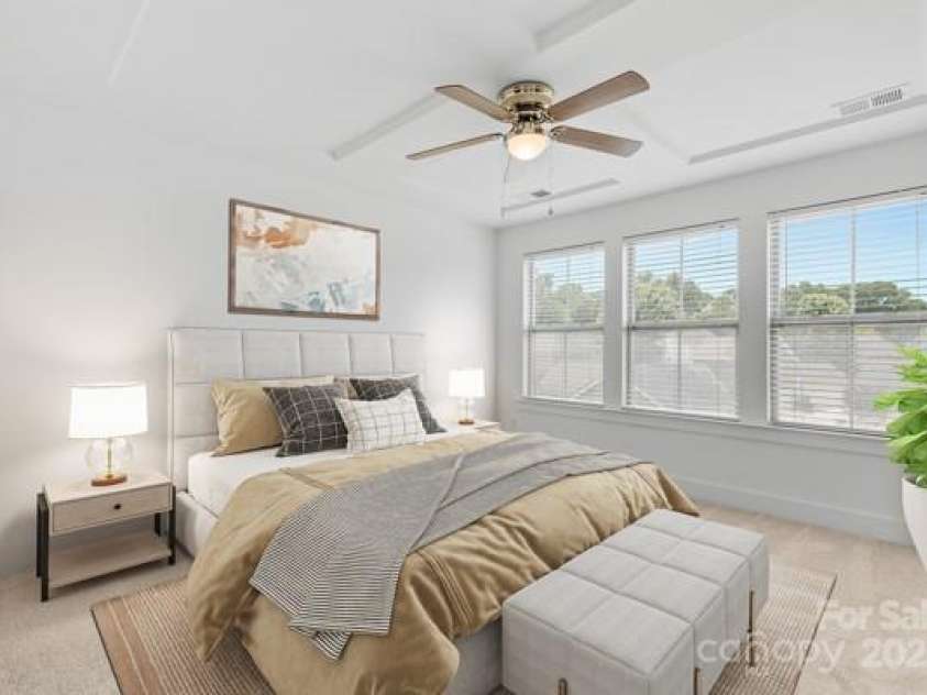 3153 Bending Birch Place, Charlotte, NC 28206.  MLS# CAR4267129, YatesRealty ID 21232. 