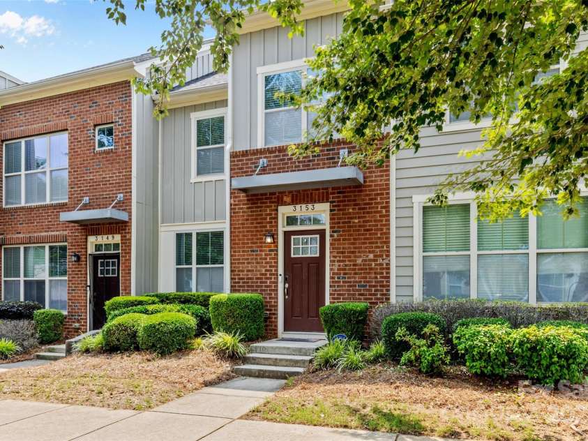 3153 Bending Birch Place, Charlotte, NC 28206.  MLS# CAR4267129, YatesRealty ID 21232. 