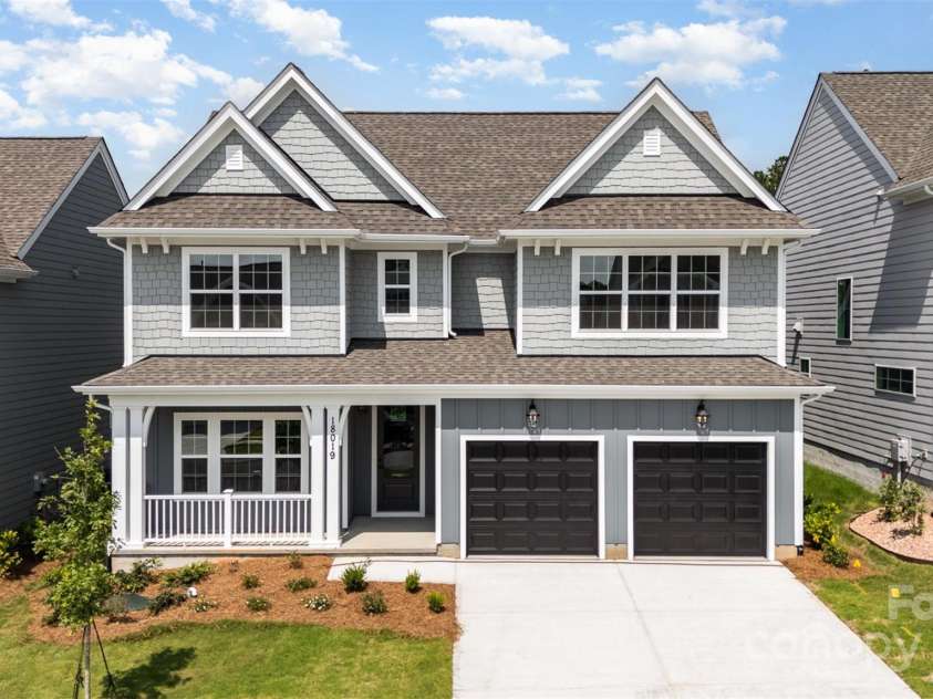 18019 Wilbanks Drive, Charlotte, NC 28278.  MLS# CAR4267851, YatesRealty ID 21233. 