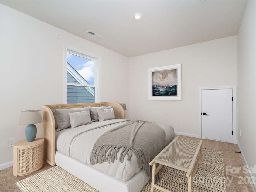 18019 Wilbanks Drive, Charlotte, NC 28278.  MLS# CAR4267851, YatesRealty ID 21233. Bedroom 5