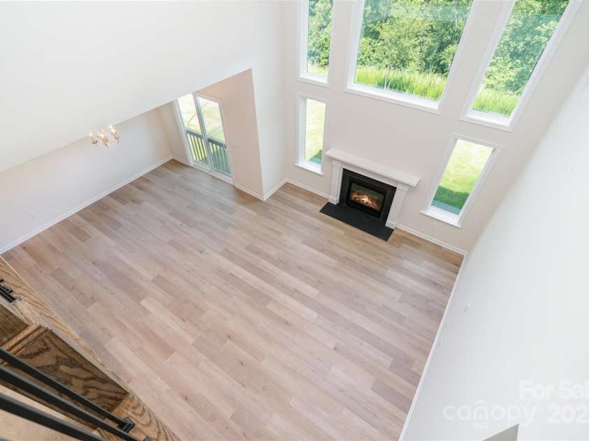 18019 Wilbanks Drive, Charlotte, NC 28278.  MLS# CAR4267851, YatesRealty ID 21233. Loft View