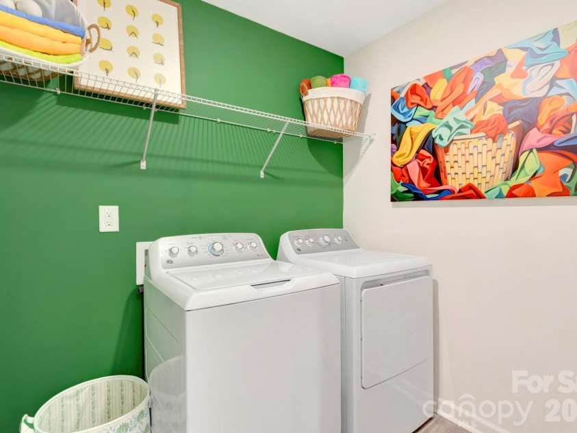 315 Hendley Drive, York, SC 29745.  MLS# CAR4364972, YatesRealty ID 21233. Laundry room