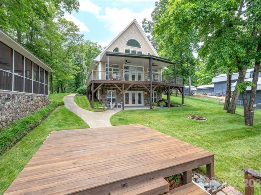 1901 Warf Road, Lexington, NC 27292.  MLS# CAR4268673, YatesRealty ID 21235. 