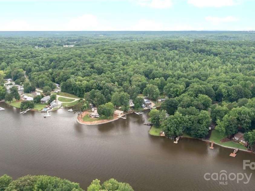 1901 Warf Road, Lexington, NC 27292.  MLS# CAR4268673, YatesRealty ID 21235. 