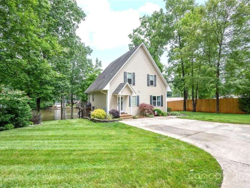 1901 Warf Road, Lexington, NC 27292.  MLS# CAR4268673, YatesRealty ID 21235. 