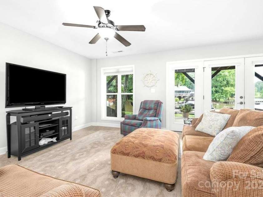 1901 Warf Road, Lexington, NC 27292.  MLS# CAR4268673, YatesRealty ID 21235. 