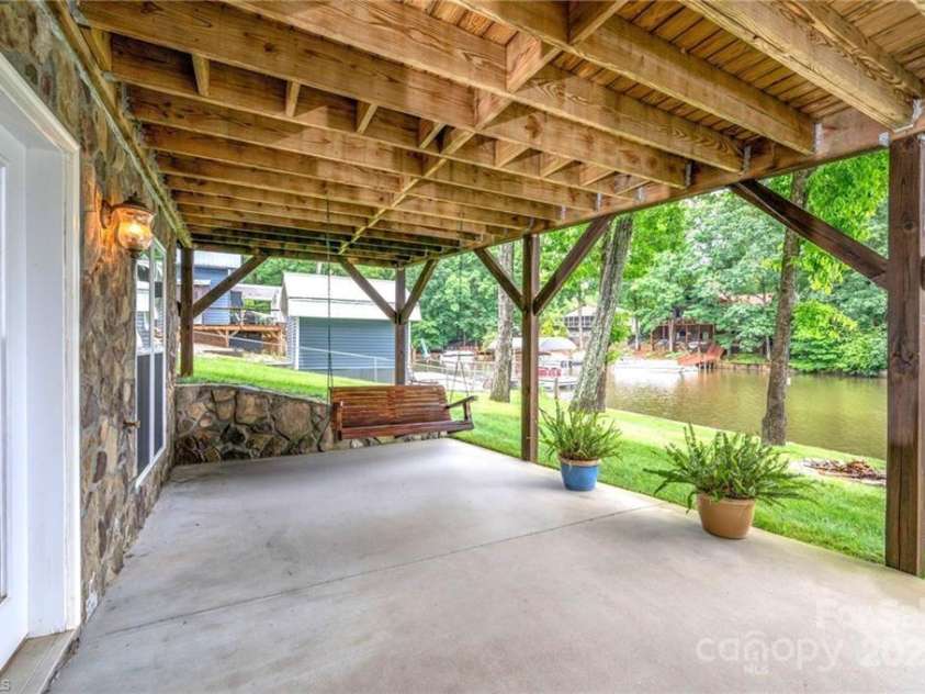 1901 Warf Road, Lexington, NC 27292.  MLS# CAR4268673, YatesRealty ID 21235. 