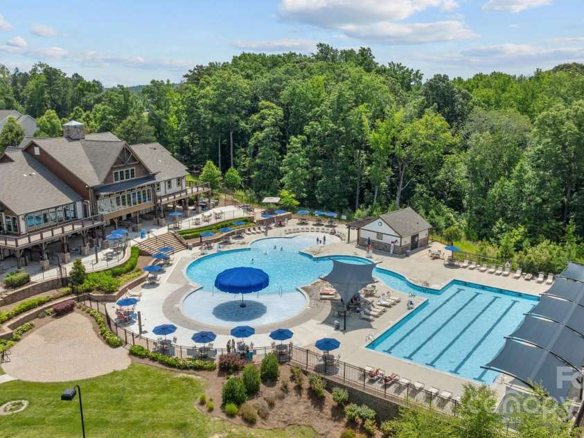 1569 Shannon Falls Drive, Fort Mill, SC 29715.  MLS# CAR4269128, YatesRealty ID 21236. 
