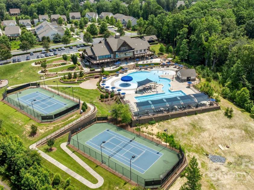 1569 Shannon Falls Drive, Fort Mill, SC 29715.  MLS# CAR4269128, YatesRealty ID 21236. 
