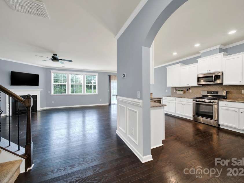 1569 Shannon Falls Drive, Fort Mill, SC 29715.  MLS# CAR4269128, YatesRealty ID 21236. 