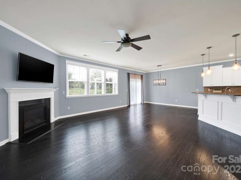 1569 Shannon Falls Drive, Fort Mill, SC 29715.  MLS# CAR4269128, YatesRealty ID 21236. 
