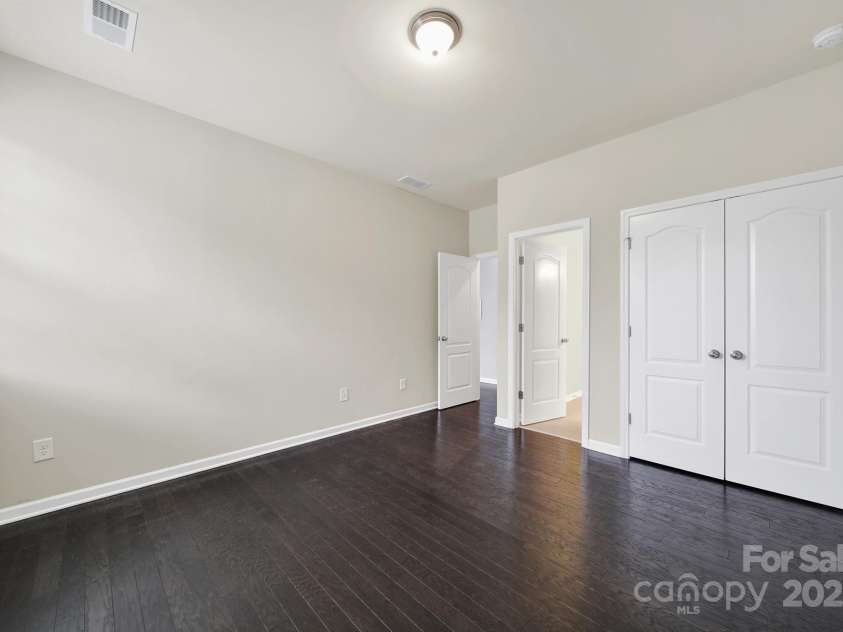 1569 Shannon Falls Drive, Fort Mill, SC 29715.  MLS# CAR4269128, YatesRealty ID 21236. 