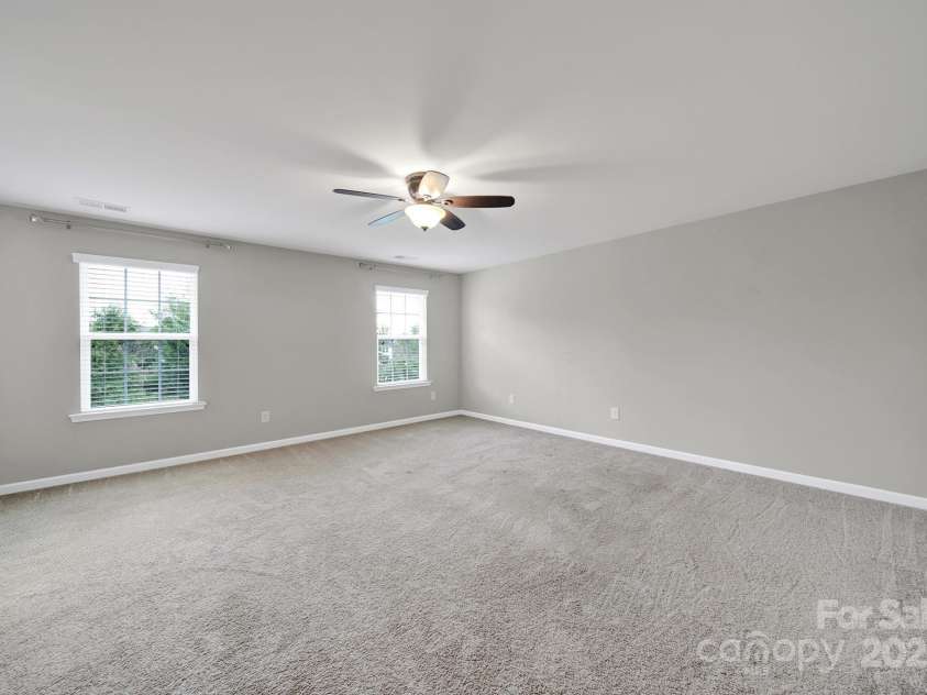1569 Shannon Falls Drive, Fort Mill, SC 29715.  MLS# CAR4269128, YatesRealty ID 21236. 