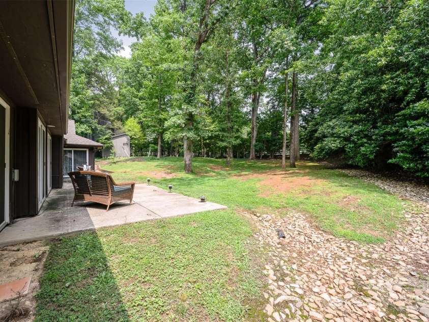 3041 Shallowood Lane, Charlotte, NC 28277.  MLS# CAR4270427, YatesRealty ID 21238. 
