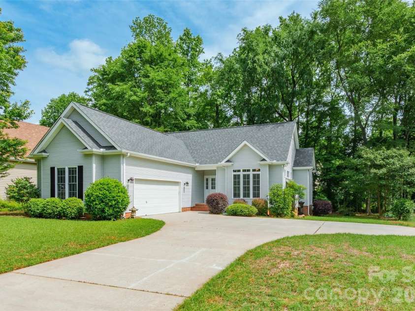 319 Cumbria Way, Rock Hill, SC 29732.  MLS# CAR4378470, YatesRealty ID 21238. 