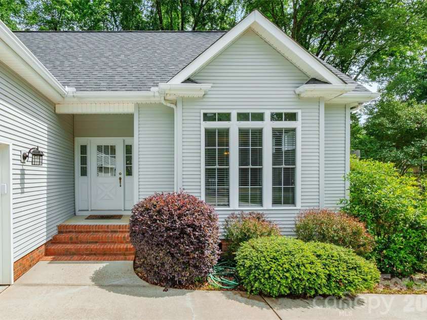 319 Cumbria Way, Rock Hill, SC 29732.  MLS# CAR4378470, YatesRealty ID 21238. 