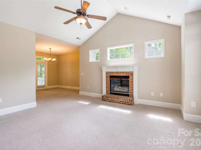 319 Cumbria Way, Rock Hill, SC 29732.  MLS# CAR4378470, YatesRealty ID 21238. 