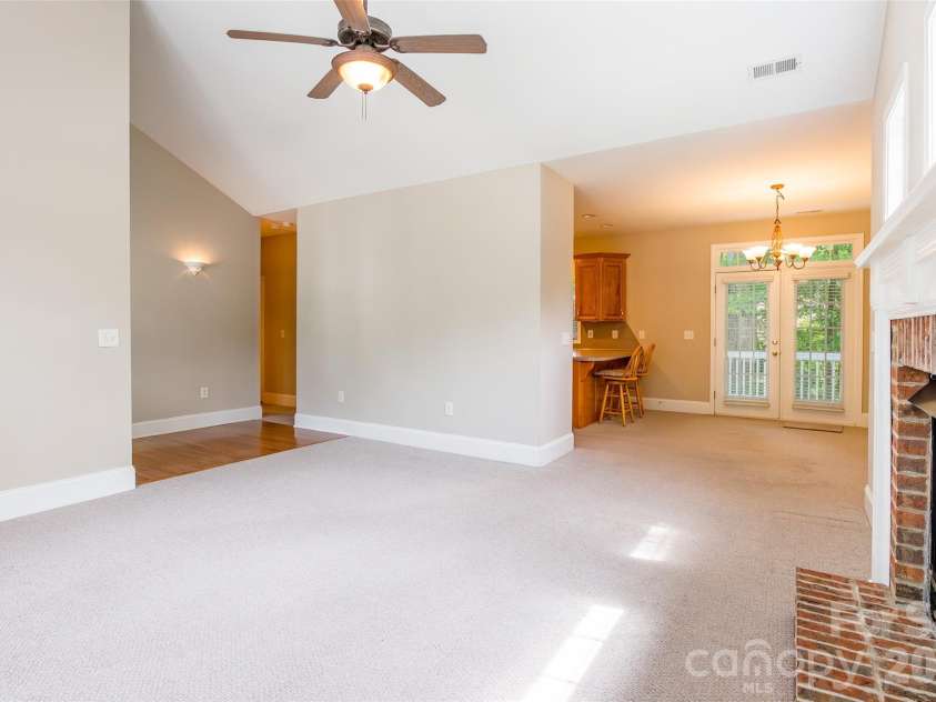 319 Cumbria Way, Rock Hill, SC 29732.  MLS# CAR4378470, YatesRealty ID 21238. 