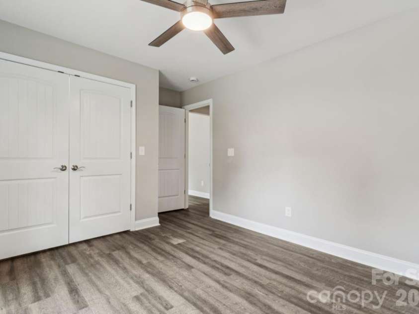203 17th Street, Kannapolis, NC 28081.  MLS# CAR4380691, YatesRealty ID 21239. 