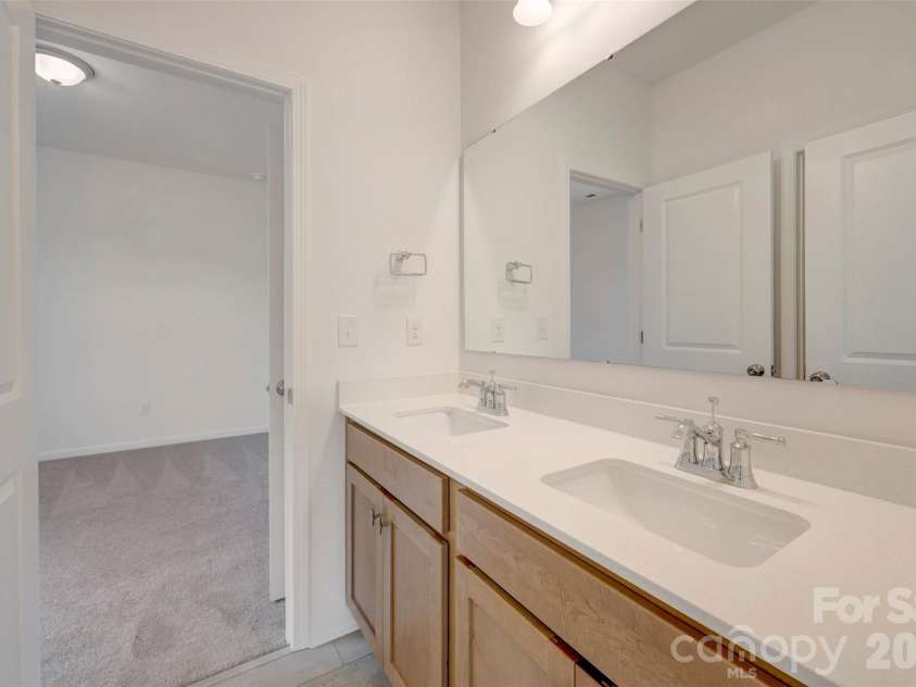2181 Clifton Road, Sherrills Ford, NC 28673.  MLS# CAR4326698, YatesRealty ID 21240. Secondary bathroom