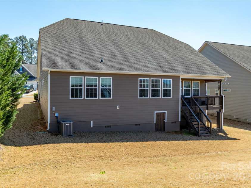 246 Sweet Briar Drive, Fort Mill, SC 29707.  MLS# CAR4234159, YatesRealty ID 21242. 