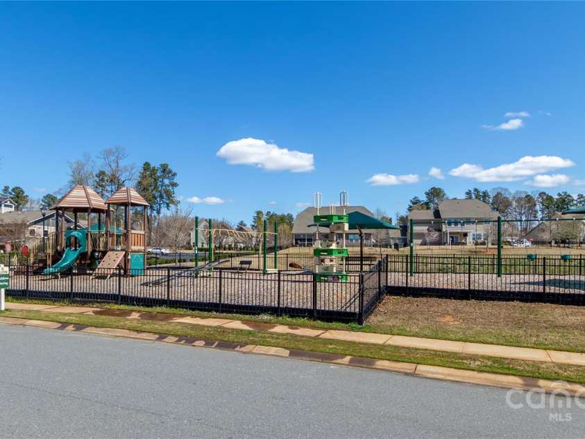 246 Sweet Briar Drive, Fort Mill, SC 29707.  MLS# CAR4234159, YatesRealty ID 21242. 
