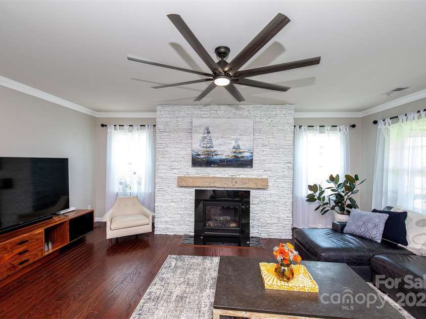 246 Sweet Briar Drive, Fort Mill, SC 29707.  MLS# CAR4234159, YatesRealty ID 21242. 