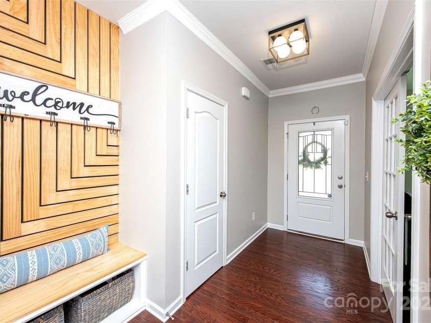 246 Sweet Briar Drive, Fort Mill, SC 29707.  MLS# CAR4234159, YatesRealty ID 21242. Custom Drop Spot