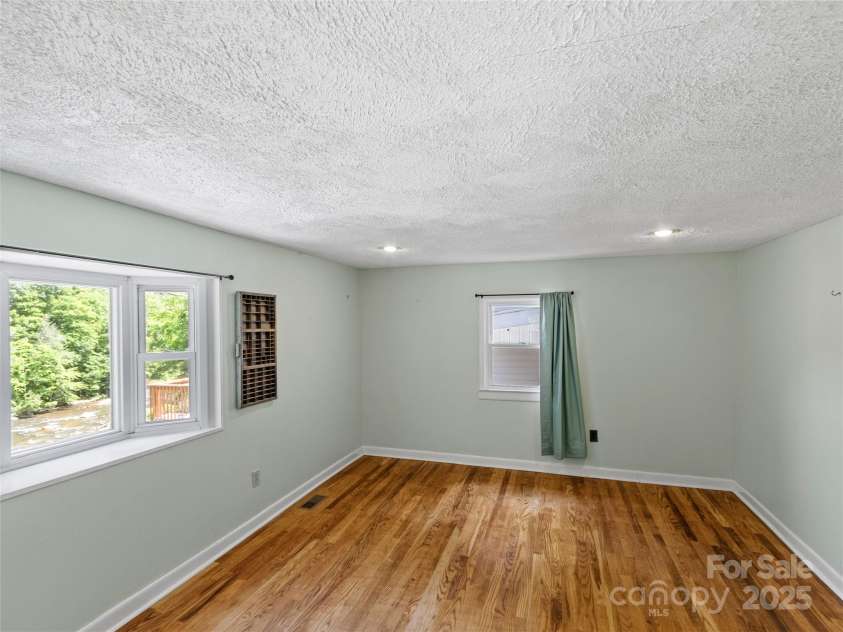 12982 US Hwy 19W None, Burnsville, NC 28714.  MLS# CAR4234088, YatesRealty ID 21243. River sound and view from windows