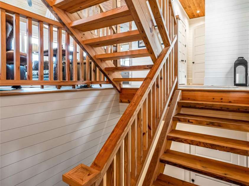51 Summit Road, Swannanoa, NC 28778.  MLS# CAR4367888, YatesRealty ID 21243. 