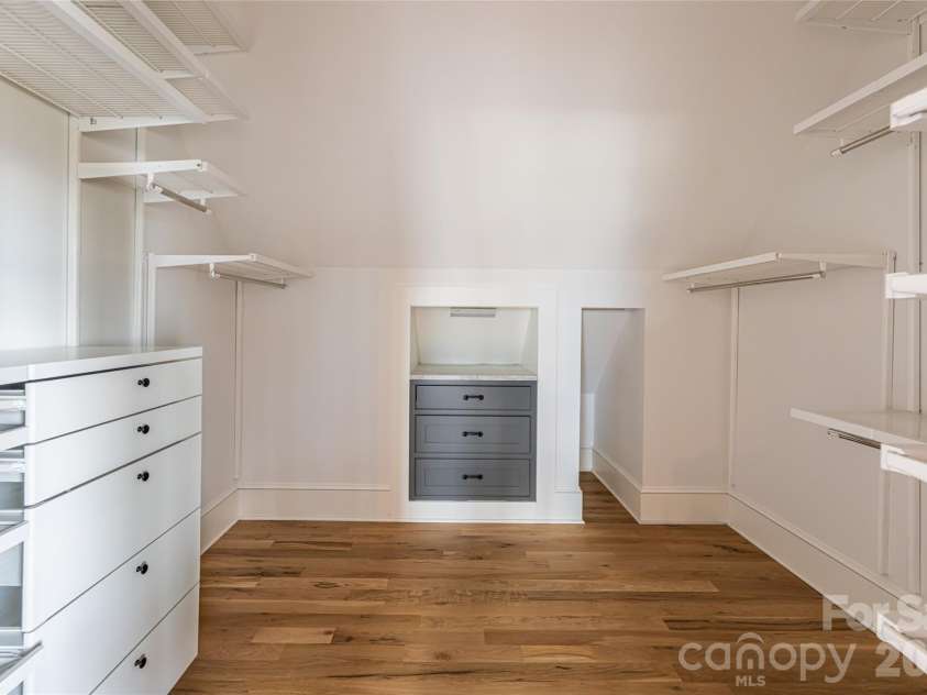 51 Summit Road, Swannanoa, NC 28778.  MLS# CAR4367888, YatesRealty ID 21243. Desigend closets