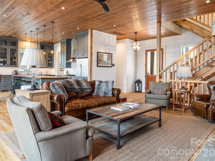 51 Summit Road, Swannanoa, NC 28778.  MLS# CAR4367888, YatesRealty ID 21243. Wide open spaces