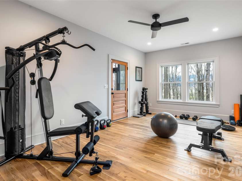 51 Summit Road, Swannanoa, NC 28778.  MLS# CAR4367888, YatesRealty ID 21243. Work out room