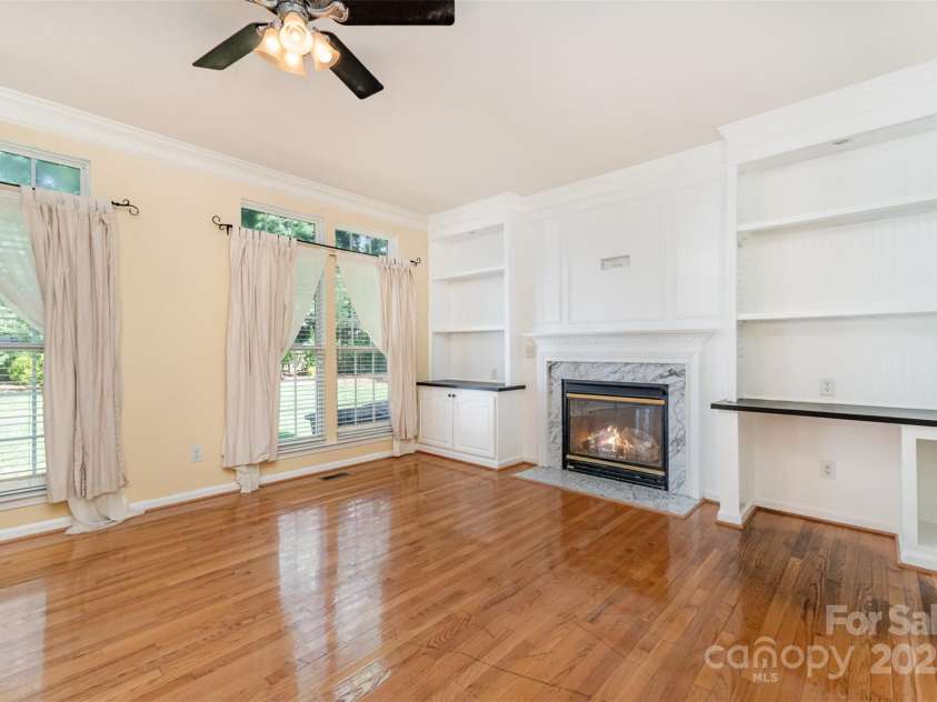 1002 Hollyhedge Lane, Indian Trail, NC 28079.  MLS# CAR4269454, YatesRealty ID 21244. Great Room