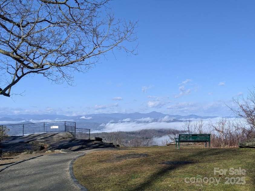 37 Bittersweet Drive, Hendersonville, NC 28792.  MLS# CAR4248021, YatesRealty ID 21247. 