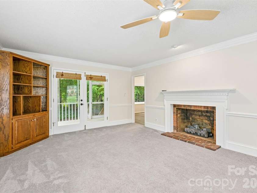 561 Briarwood Road, Lancaster, SC 29720.  MLS# CAR4380574, YatesRealty ID 21249. 