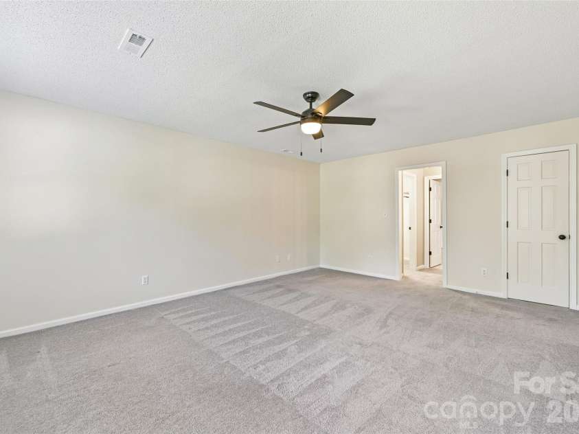 561 Briarwood Road, Lancaster, SC 29720.  MLS# CAR4380574, YatesRealty ID 21249. 